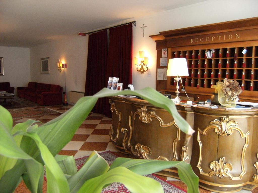 Hotel Europa Udine Ngoại thất bức ảnh